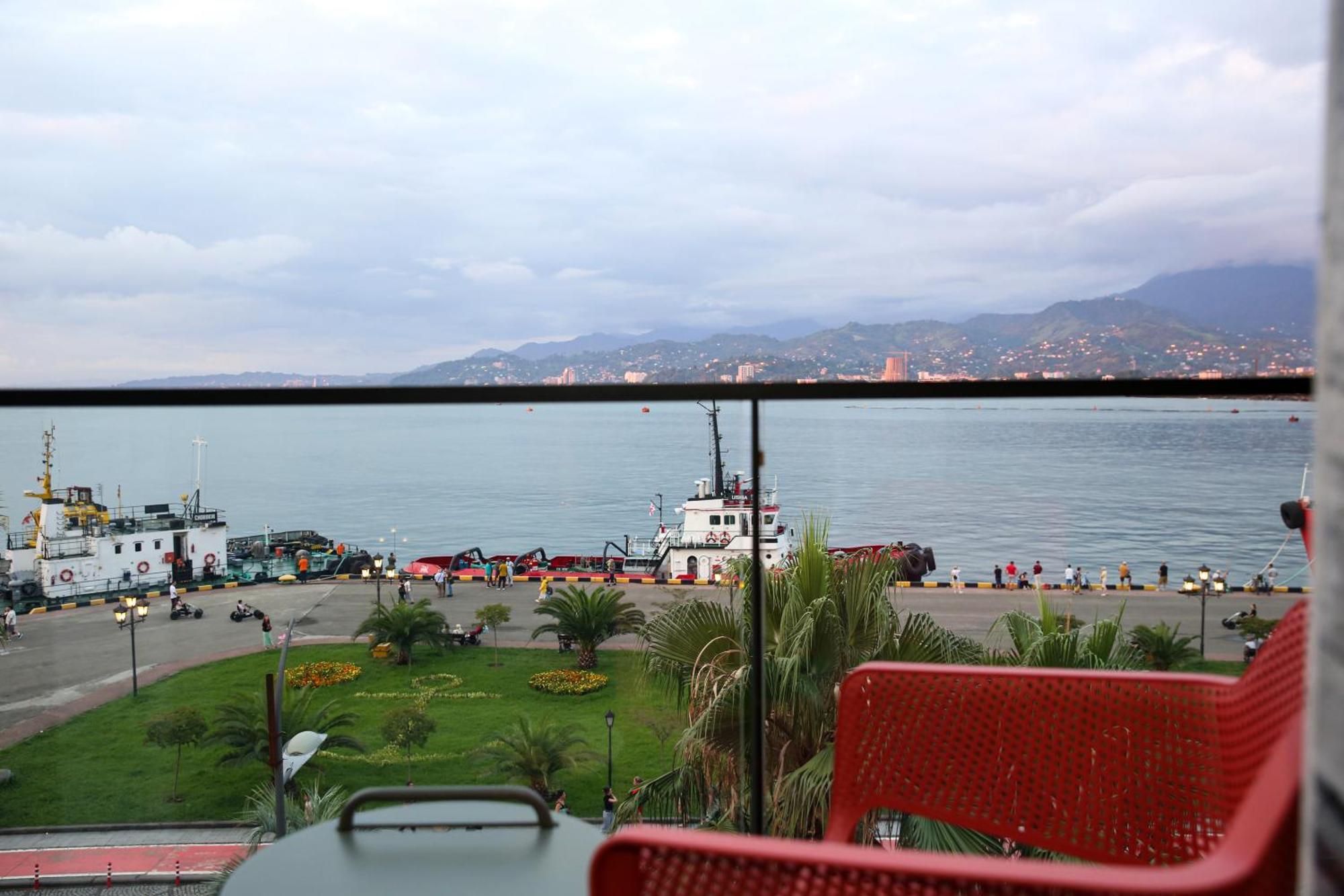 Hotel Retro Batumi Zewnętrze zdjęcie