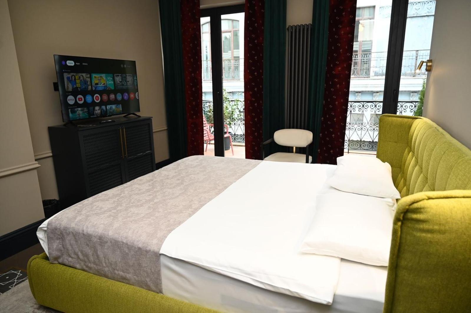 Hotel Retro Batumi Zewnętrze zdjęcie