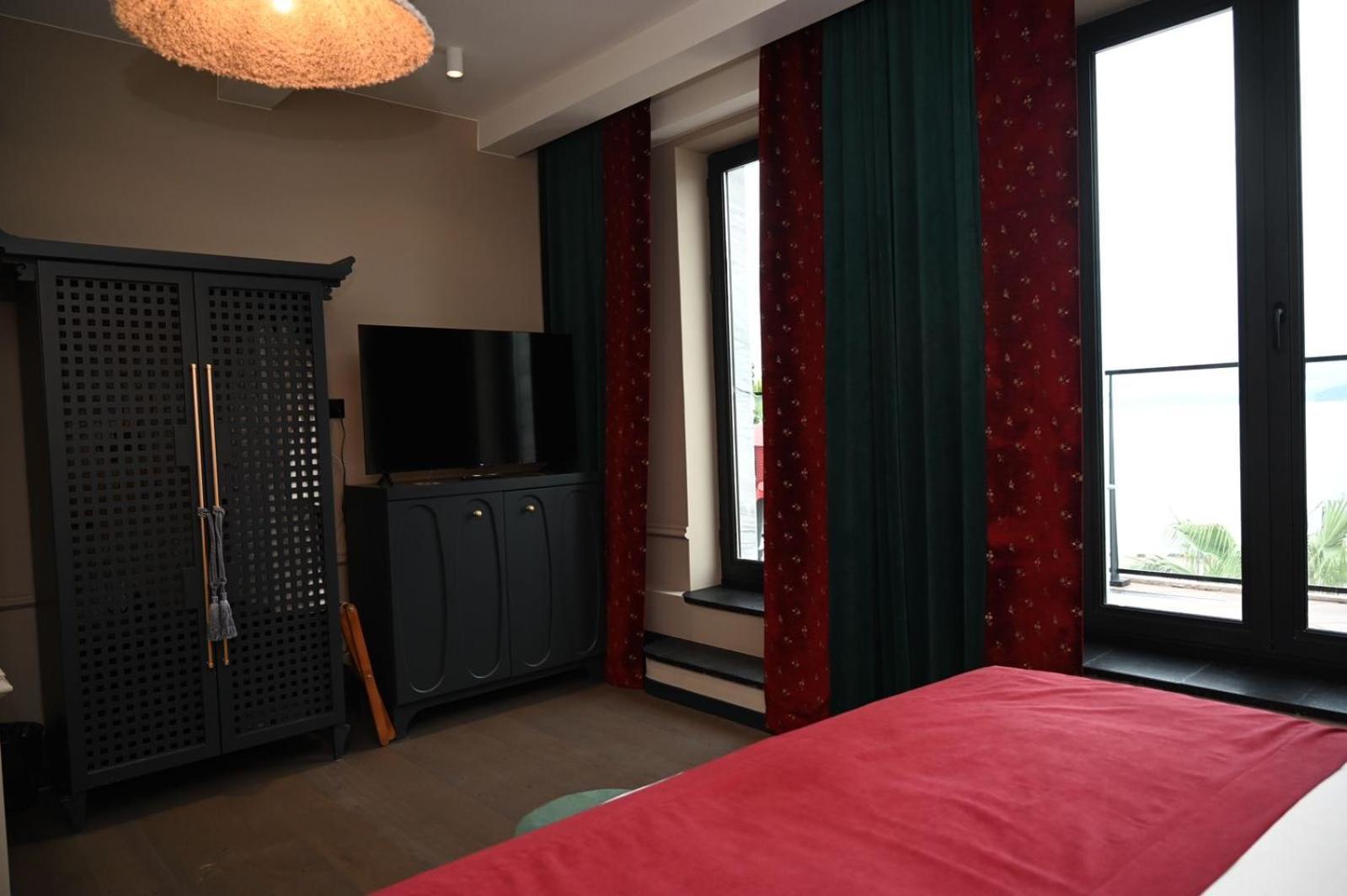 Hotel Retro Batumi Zewnętrze zdjęcie